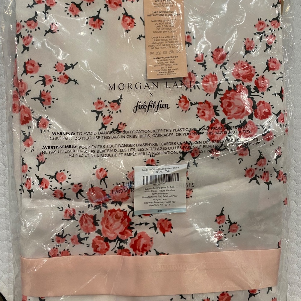 Morgan Taylor Short Robe - Picture 2 of 3
